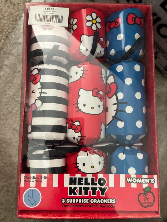 Hello Kitty Other - 🎉Hello Kitty Red Black Blue Polka Dot & Stripe Sock Crackers